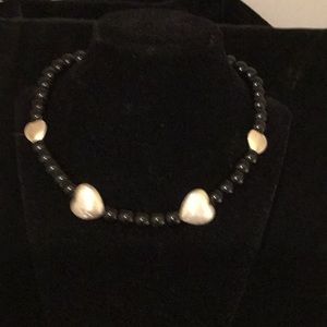 Black bead necklace with brushed silverplate ♥️ s.